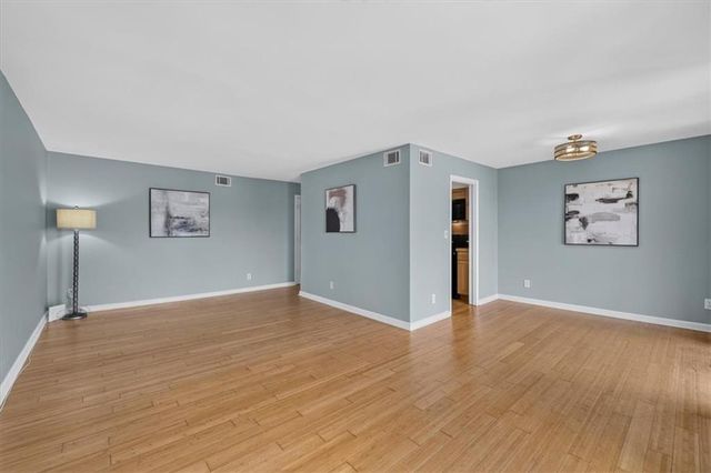 5019 Walnut Street E, Kansas City, MO 64112