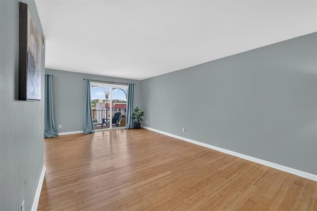 5019 Walnut Street E, Kansas City, MO 64112