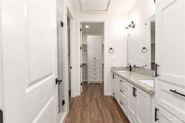 1406 E Danielle Avenue, Pharr, TX 78577