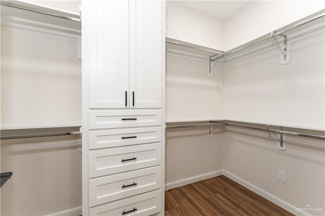 1406 E Danielle Avenue, Pharr, TX 78577