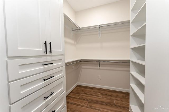 1406 E Danielle Avenue, Pharr, TX 78577