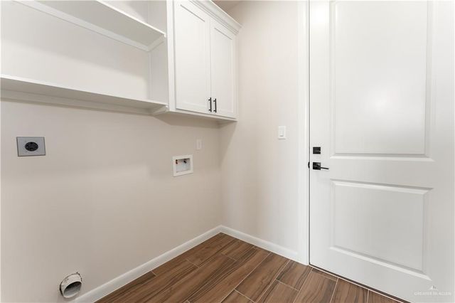 1406 E Danielle Avenue, Pharr, TX 78577