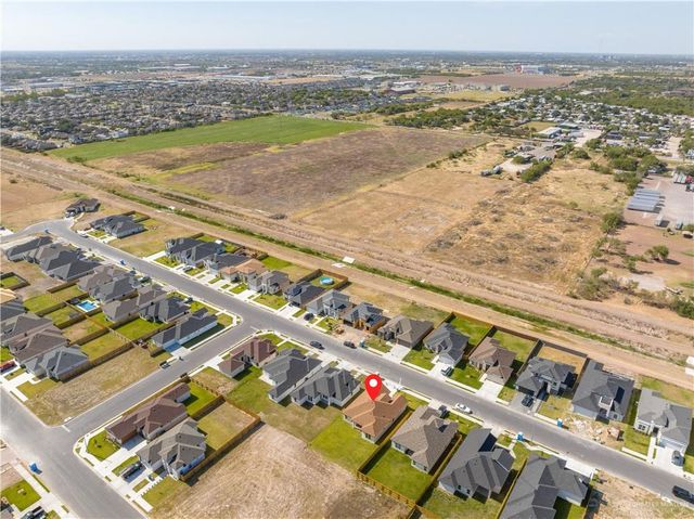 1406 E Danielle Avenue, Pharr, TX 78577