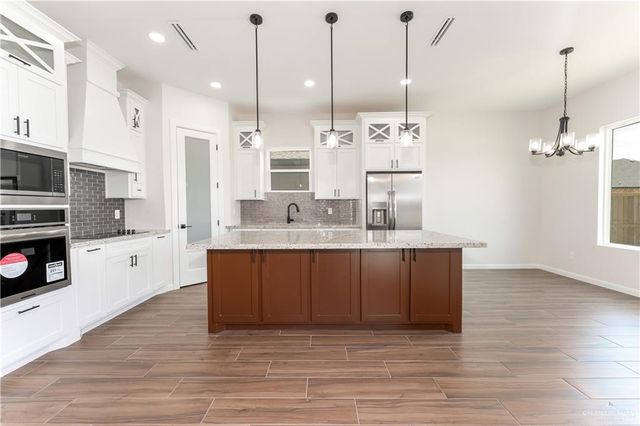 1406 E Danielle Avenue, Pharr, TX 78577