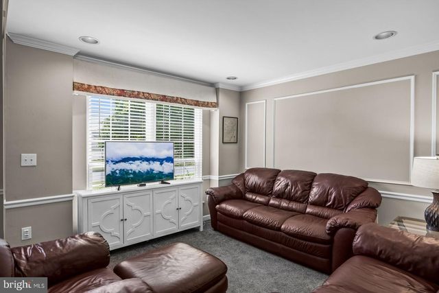 112 SUNSET DR, Mount Royal, NJ 08061