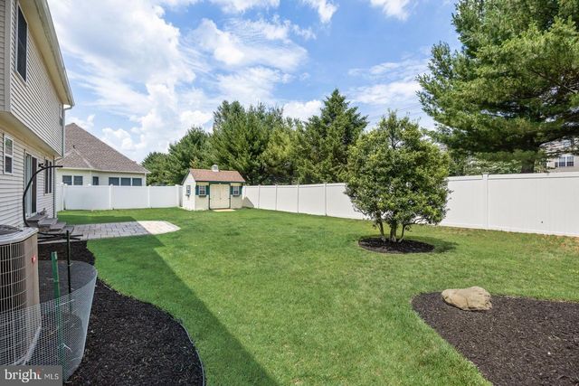 112 SUNSET DR, Mount Royal, NJ 08061