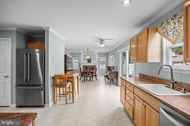 112 SUNSET DR, Mount Royal, NJ 08061