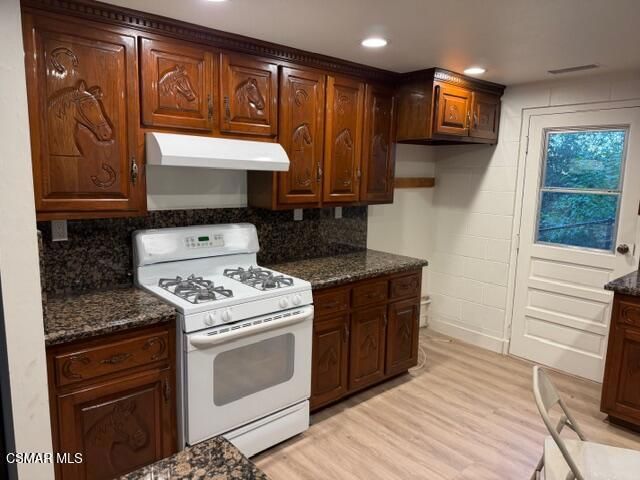 1324 Rudolph Drive, Newbury Park, CA 91320