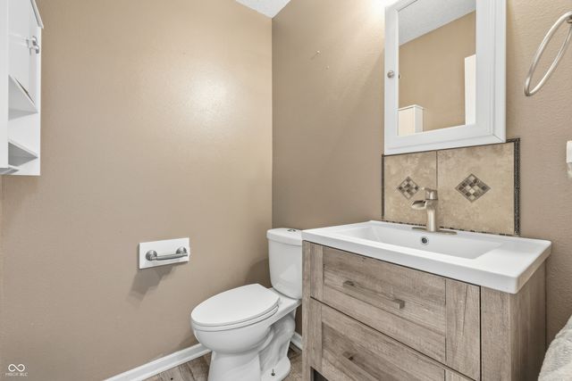 2258 Bridlewood Drive, Franklin, IN 46131