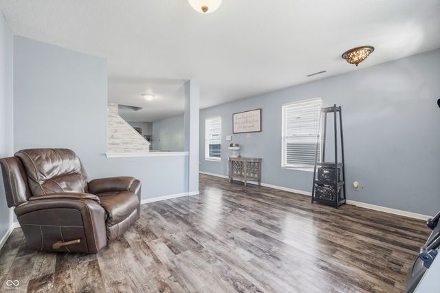 2258 Bridlewood Drive, Franklin, IN 46131