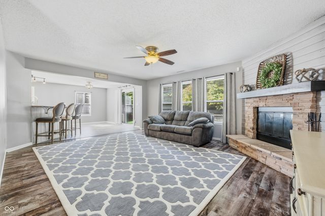 2258 Bridlewood Drive, Franklin, IN 46131