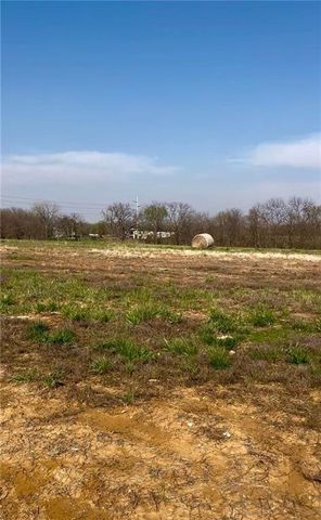 20179 Grandview Street, Bucyrus, KS 66013