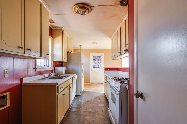 2416 VERDUN ST, Memphis, TN 38114