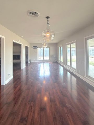 120 Bellaire Avenue, Dumas, TX 79029