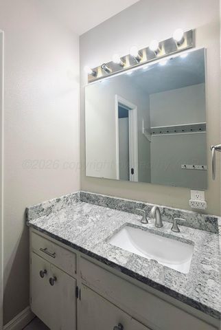 120 Bellaire Avenue, Dumas, TX 79029