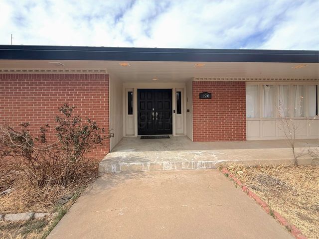 120 Bellaire Avenue, Dumas, TX 79029