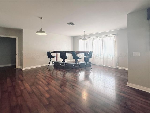 120 Bellaire Avenue, Dumas, TX 79029