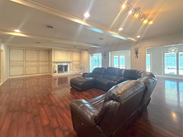 120 Bellaire Avenue, Dumas, TX 79029