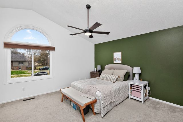 2429 Walnut Street, West Des Moines, IA 50265