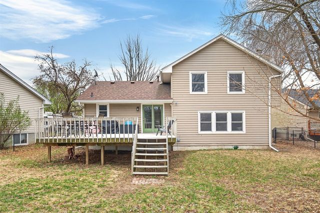 2429 Walnut Street, West Des Moines, IA 50265