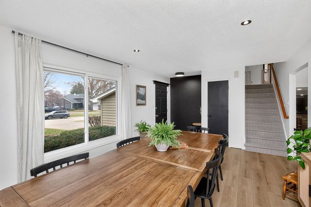 2429 Walnut Street, West Des Moines, IA 50265