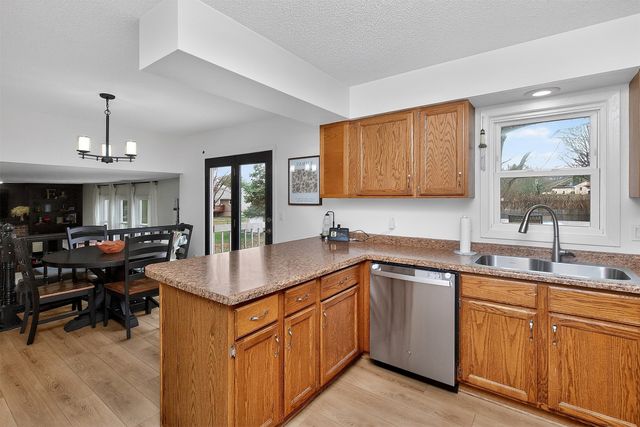 2429 Walnut Street, West Des Moines, IA 50265