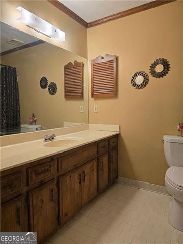 1497 Stoneleigh, Stone Mountain, GA 30088