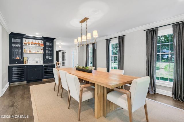 14 Circle Drive, Rumson, NJ 07760