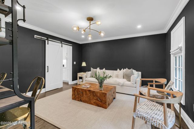 14 Circle Drive, Rumson, NJ 07760