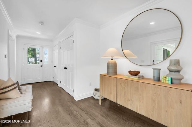 14 Circle Drive, Rumson, NJ 07760