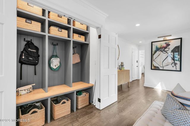 14 Circle Drive, Rumson, NJ 07760