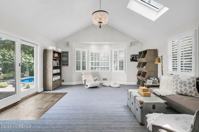 14 Circle Drive, Rumson, NJ 07760