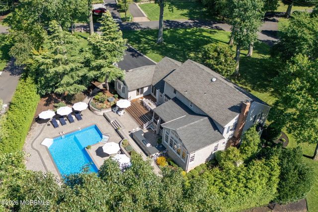 14 Circle Drive, Rumson, NJ 07760