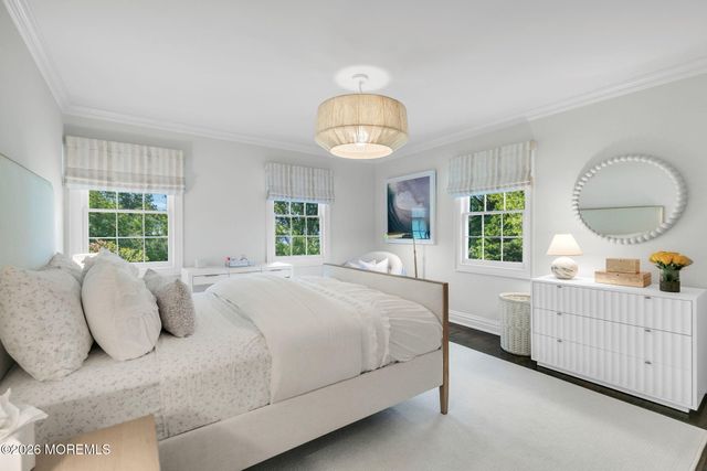 14 Circle Drive, Rumson, NJ 07760