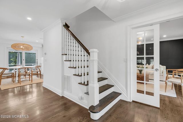 14 Circle Drive, Rumson, NJ 07760