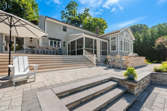14 Circle Drive, Rumson, NJ 07760