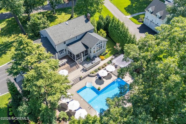 14 Circle Drive, Rumson, NJ 07760