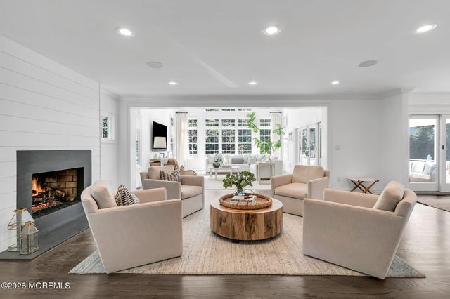14 Circle Drive, Rumson, NJ 07760