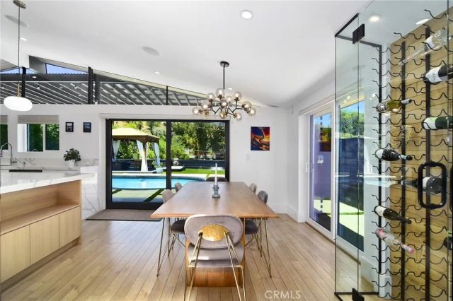 22253 Flanco Road, Woodland Hills, CA 91364
