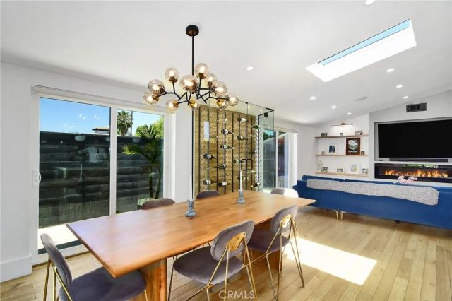 22253 Flanco Road, Woodland Hills, CA 91364