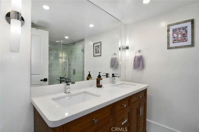 22253 Flanco Road, Woodland Hills, CA 91364