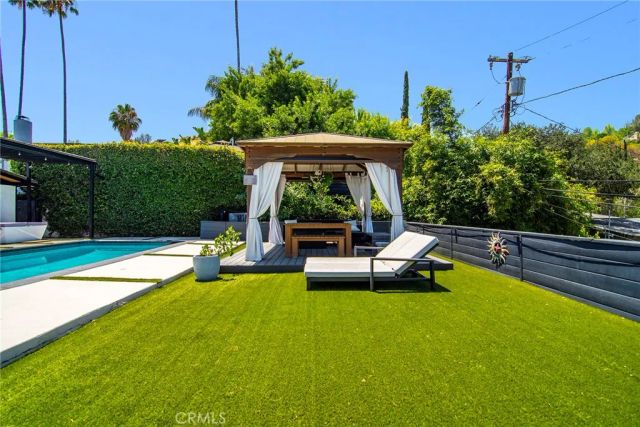 22253 Flanco Road, Woodland Hills, CA 91364