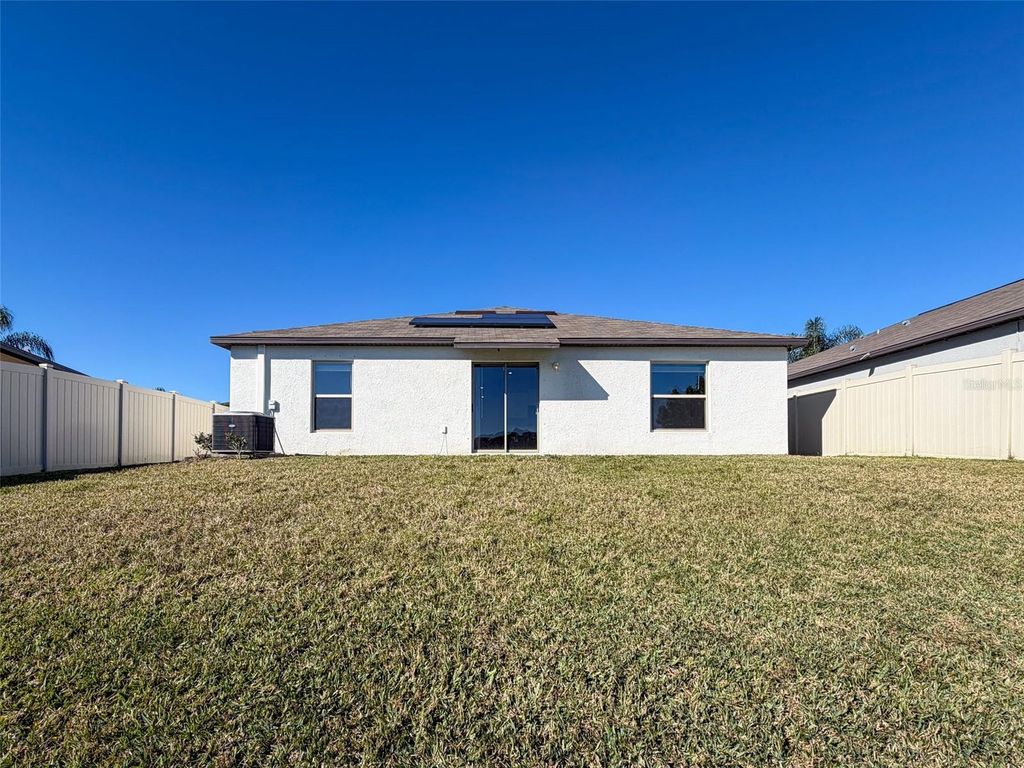 Image 18 of property listing at 15414 WICKED STRONG STREET, Sun City Center, FL 33573