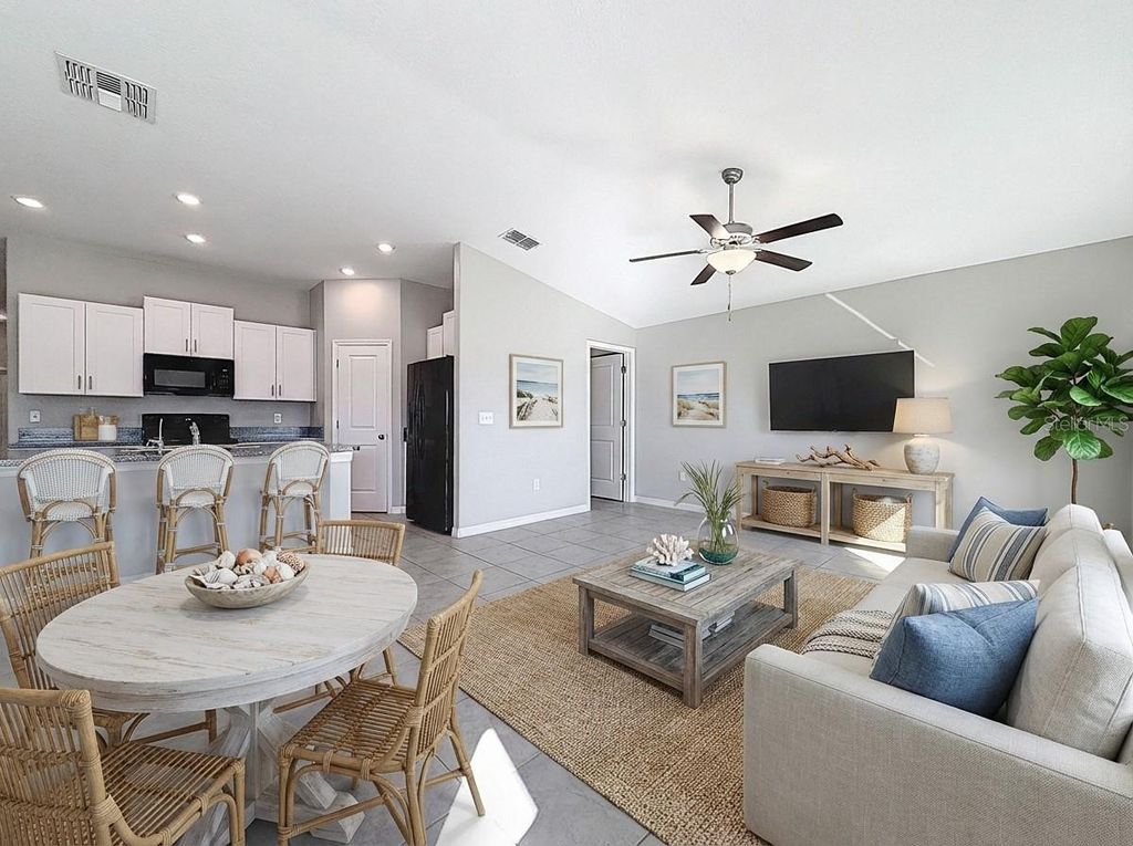 Image 10 of property listing at 15414 WICKED STRONG STREET, Sun City Center, FL 33573