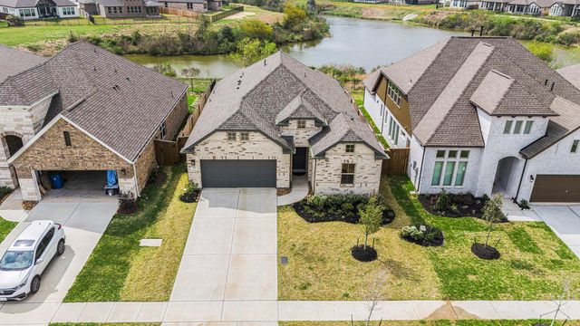 567 Rita Blanca Drive, Webster, TX 77598