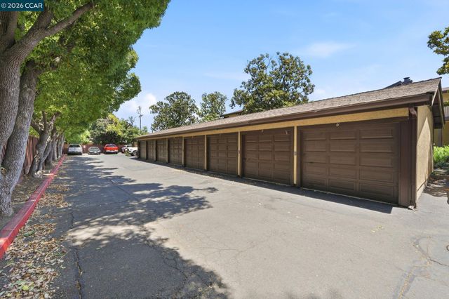 4805 Clayton Rd 12, Concord, CA 94521