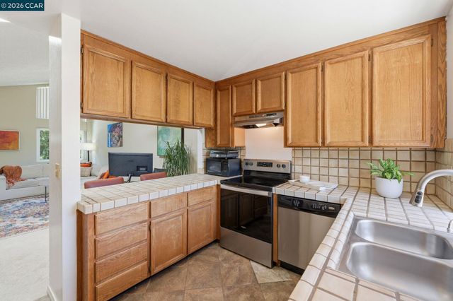 4805 Clayton Rd 12, Concord, CA 94521