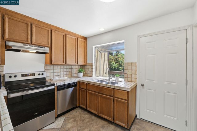 4805 Clayton Rd 12, Concord, CA 94521