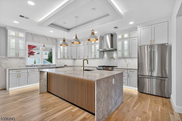 70 Anderson Dr, Clifton City, NJ 07013