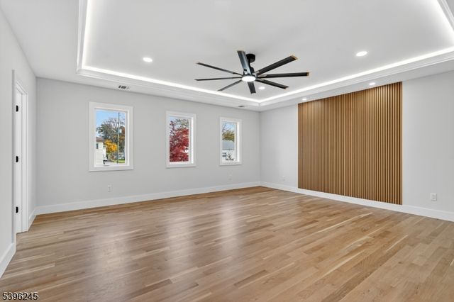 70 Anderson Dr, Clifton City, NJ 07013